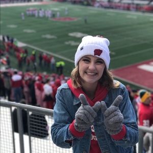 Meet your Posher, Danielle